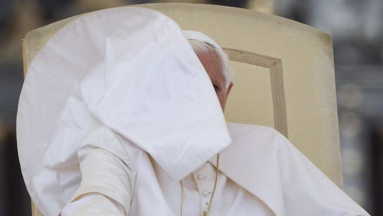 Der Papst sieht in vielen aufgeworfenen Fragen "schwere Verderbtheit".