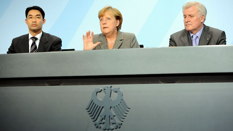 Rösler, Merkel und Seehofer versuchen mal wieder, Ruhe in ihre Koalition zu bringen.
