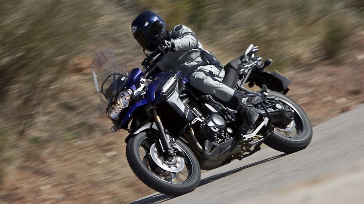 Viel Dampf und der individuelle Sound sollen die Käufer der Triumph Tiger Explorer locken.