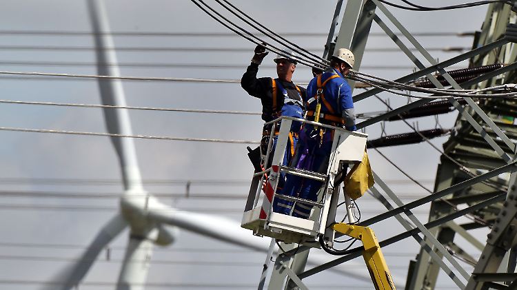 Der Netzausbau ist eine der größten Herausforderungen der Energiewende.