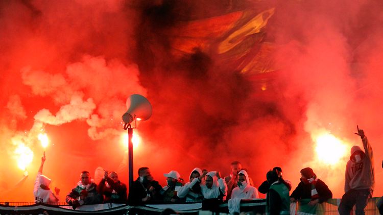Pokalfinale zwischen Legia Warschau und Lech Poznan in Bydgoszcz: die "dritte Halbzeit" 