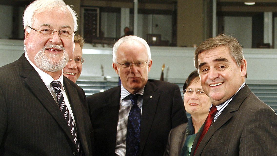 Länder müssen zustimmen: Müller (rechts) mit seinem Kieler Kollegen Carstensen (links) und NRW-Ministerpräsident Rüttgers sowie der thüringischen Landeschefin Lieberknecht.