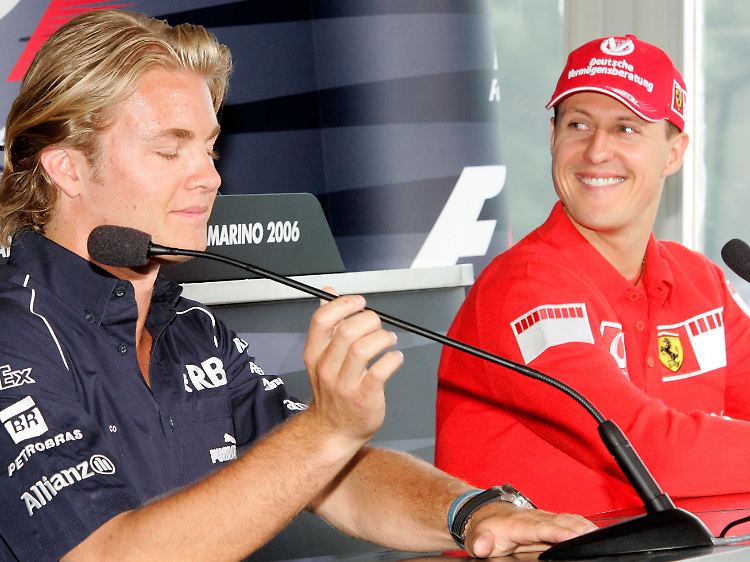 Nico Rosberg steht als Mercedes-Fahrer bereits fest - über Michael Schumacher wird viel spekuliert.