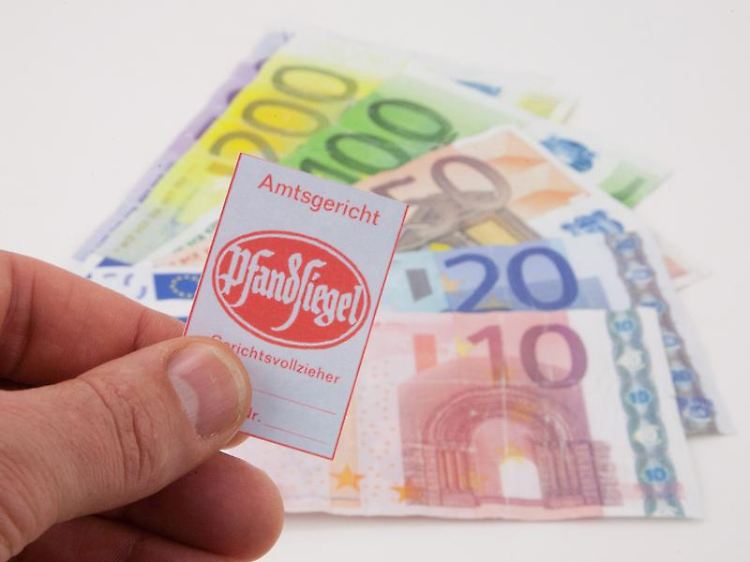Riester-Verträge werden von Banken und Versicherungen gerne als pfändungssicher verkauft.