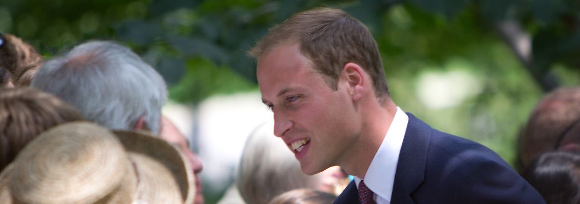 Große Herausforderung: mit wildfremden Menschen sprechen und dabei immer freundlich sein. William beherrscht das.