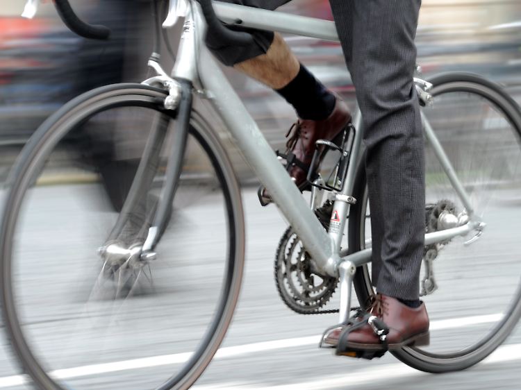 Erst bei 1,6 Promille müssen Radfahrer mit Strafen rechnen. Ein Durchschnittsmann erreicht die erst nach vier Litern Bier.