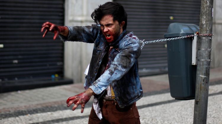 In Sao Paulo ist es nur ein Spiel: Brasilianer verkleiden sich als Zombie. In Miami wurde es dagegen zum blutigen Ernst.