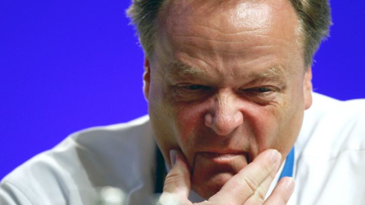 Wollte einfach nicht so lange warten auf seinen neuen Teppich: FDP-Minister Niebel.