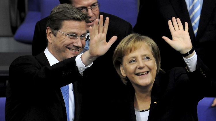 Zwischen Versprechen und Realitäten: Vizekanzler Westerwelle und Kanzlerin Merkel.