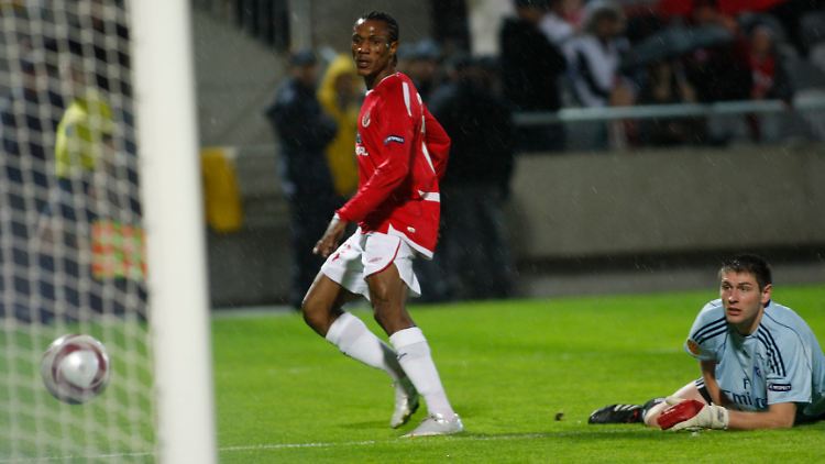 Yeboah gelingt das einzige Tor des Abends.