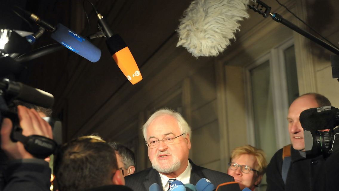 Alles wird gut: Schleswig-Holsteins Ministerpräsident Carstensen kommt zum Vorbereitungstreffen der Unions-Regierungschefs.