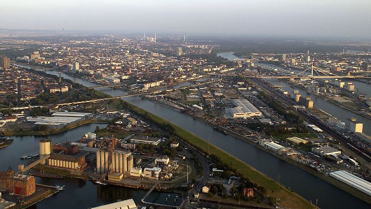 Industrie- und Arbeiterstadt: Baden-Württembergs zweitgrößte Stadt Mannheim hat an ihrem Image zu knabbern.