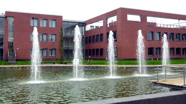 Das HPI, gegründet vom Potsdamer Milliardär Hasso Plattner, gilt als eines der modernsten Forschungszentren für Informationstechnik.