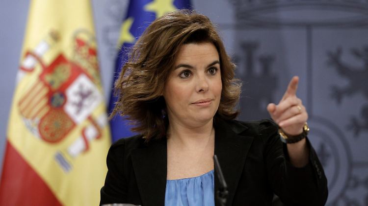 "Wir warten die Bekanntgabe der Zahlen ab, die die Analysten unseres Bankensystems uns übermitteln müssen", sagt Spaniens Vizeministerpräsidentin Sáenz de Santamaría.