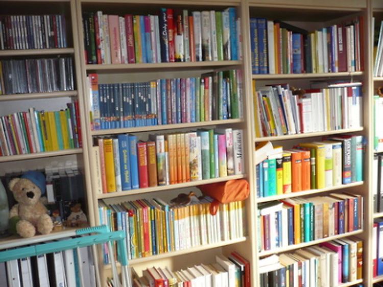 Zum Glück gibt es Bücherabholdienste und Antiquariate.