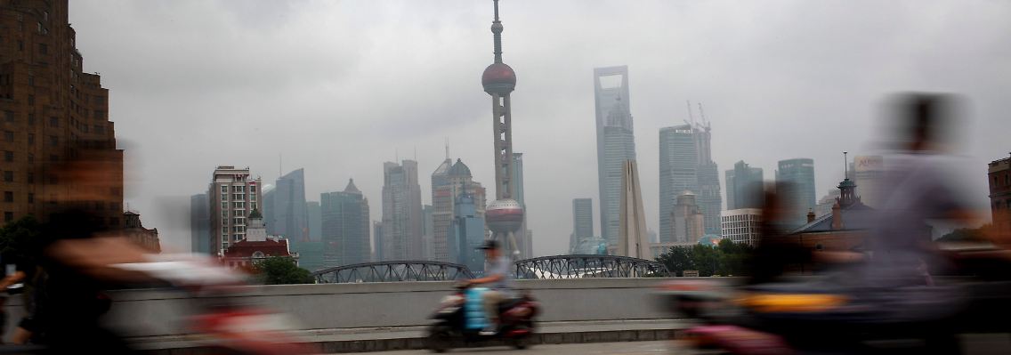 Blick auf die Skyline von Shanghai.