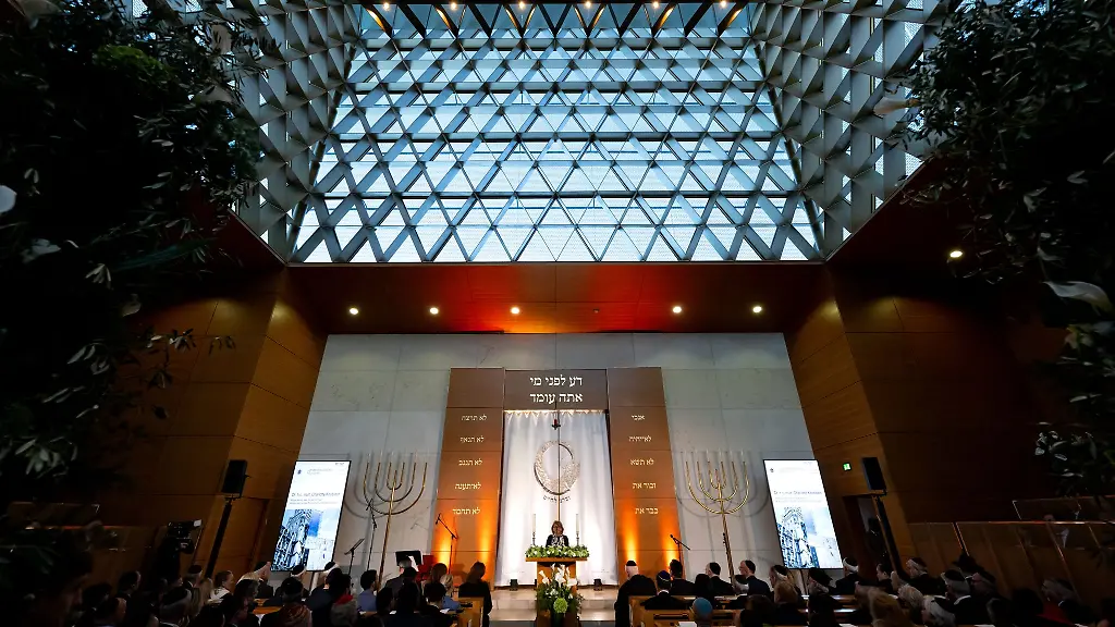 Bei-einem-Festakt-in-der-Ohel-Jakob-Synagoge-wurde-an-die-Wiedergruendung-der-Israelitischen-Kultusgemeinde-Muenchen-und-Oberbayern-vor-80-Jahren-erinnert
