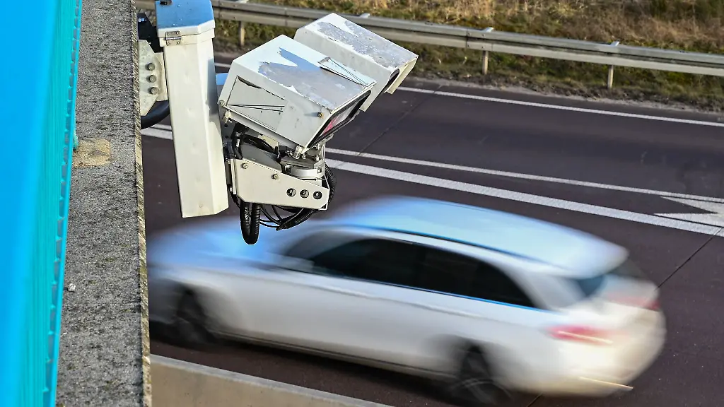 Ueber-8-000-mal-suchte-die-Polizei-letztes-Jahr-per-Kamera-nach-Kennzeichen-gestohlener-Autos