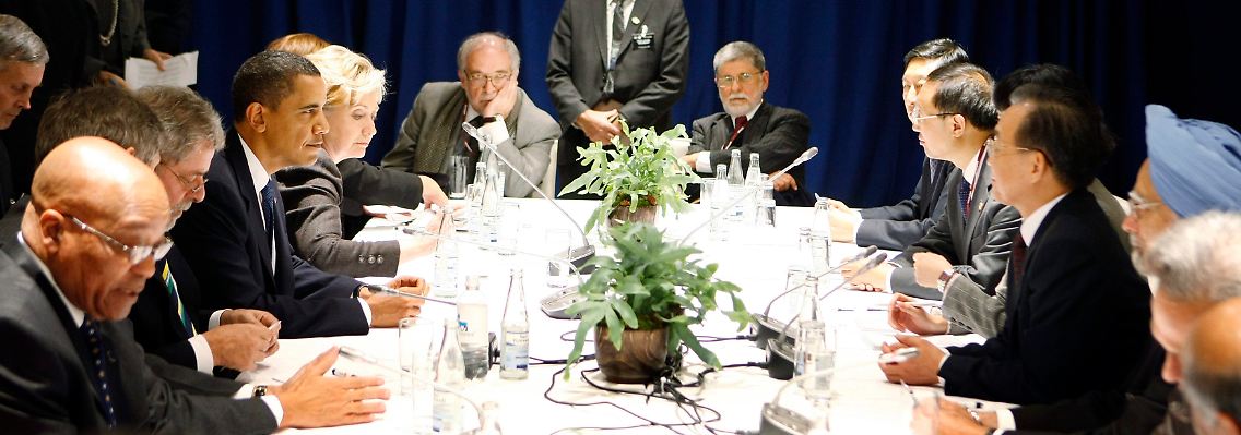 Obama beim Gespräch mit dem chinesischen Premier Wen und anderen Vertretern von Schwellenländern.
