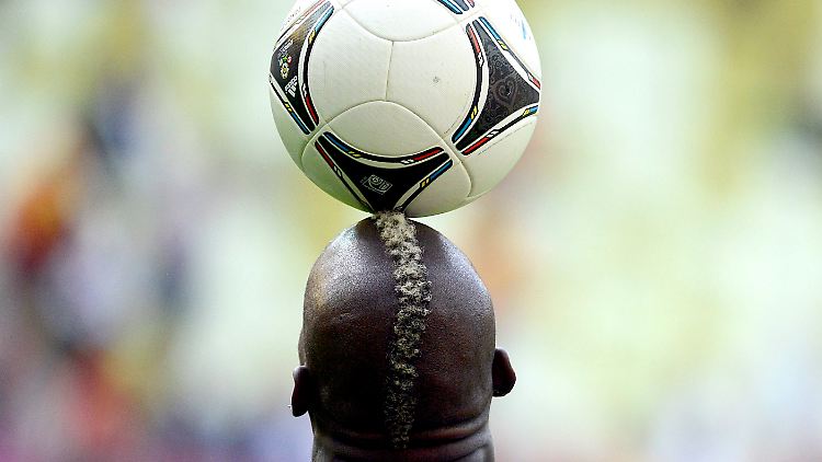 Wurde von einigen Fans mit Affenrufen bedacht: italiens Balotelli.