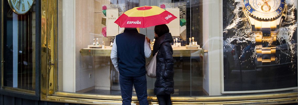Der Gang Spaniens unter den Schirm steht unmittelbar bevor.