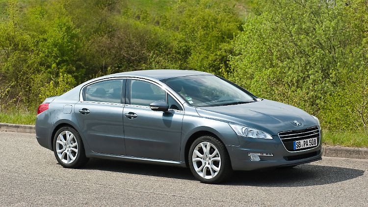 Peugeot508Hy4120612.jpg