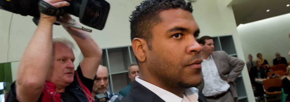 Breno besuchte die Spiele der Bayern zuletzt nur noch in Freizeitkleidung.