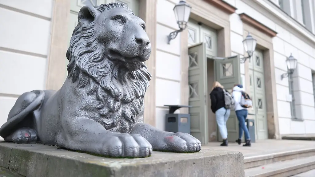 Die-meisten-auslaendischen-Studenten-in-Sachsen-Anhalt-kommen-aus-Indien