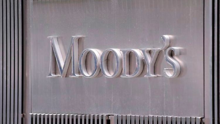 Die Ratingagentur Moody's hat Spanien Kreditwürdigkeit gesenkt.