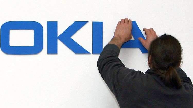 Kündigungen gehen erst einmal richtig ins Geld: Nokia beziffert den Umbauaufwand auf eine Milliarde Euro.