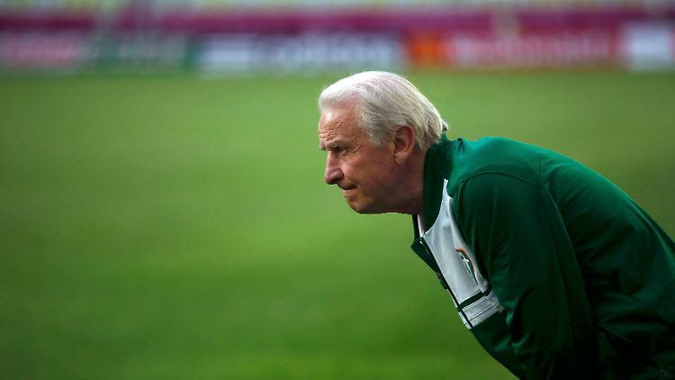 Trapattoni steht mit seinen Iren vor dem Aus.