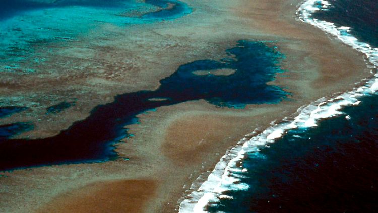 Das Great Barrier Reef aus der Luft gesehen.