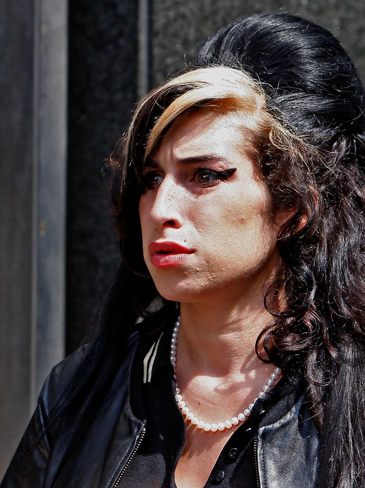 Winehouse, der Kinderschreck: Jetzt sprengte sie fast eine Theateraufführung für Kleine.