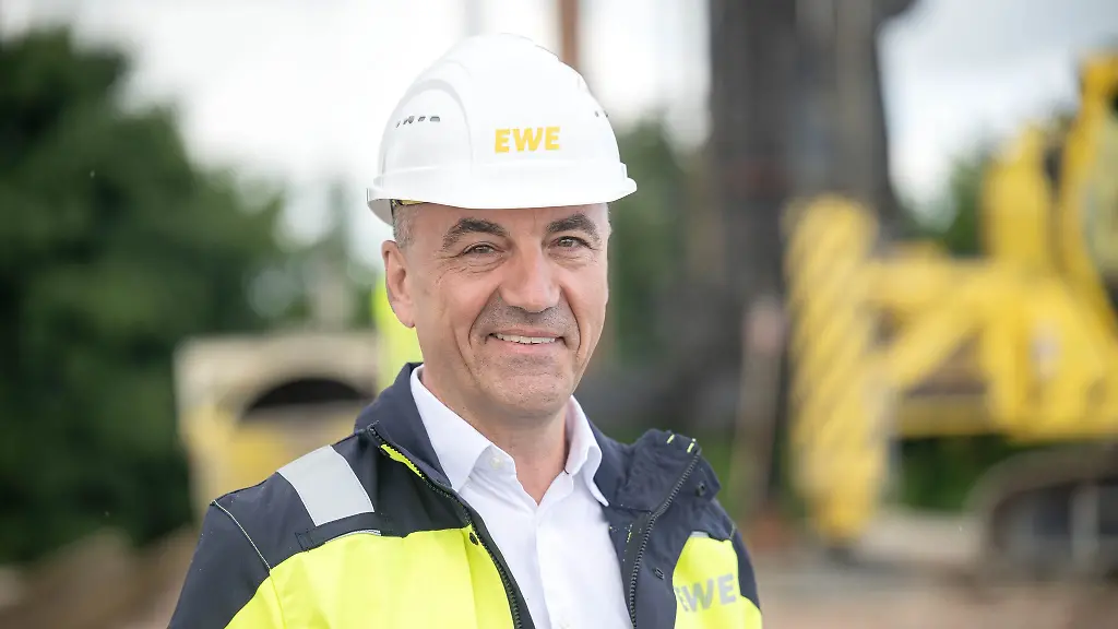 EWE-Chef-Stefan-Dohler-kritisiert-dass-EU-Vorgaben-die-Wasserstoffproduktion-unnoetig-teuer-machen