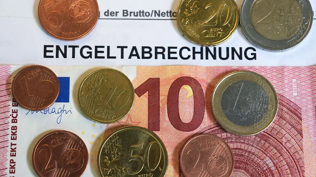 Viele-Menschen-verdienen-in-Brandenburg-weniger-als-2-750-Euro-im-Monat