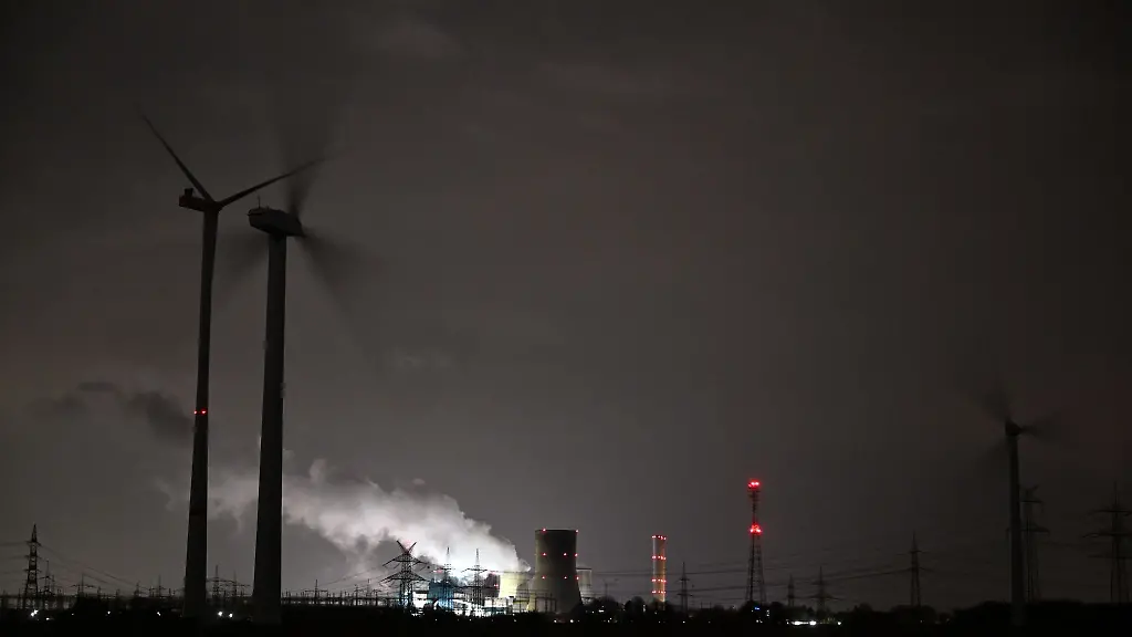 Wohl-mit-dem-klimaschaedlichen-Kohlendioxid-CO2-In-Bayern-soll-eine-Studie-herausfinden-wo-es-etwa-unterirdisch-eingelagert-werden-koennte