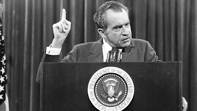 Nixon versuchte, das Schweigen der Watergate-Einbrecher zu erkaufen: "Sie müssen bezahlt werden, so einfach ist das."
