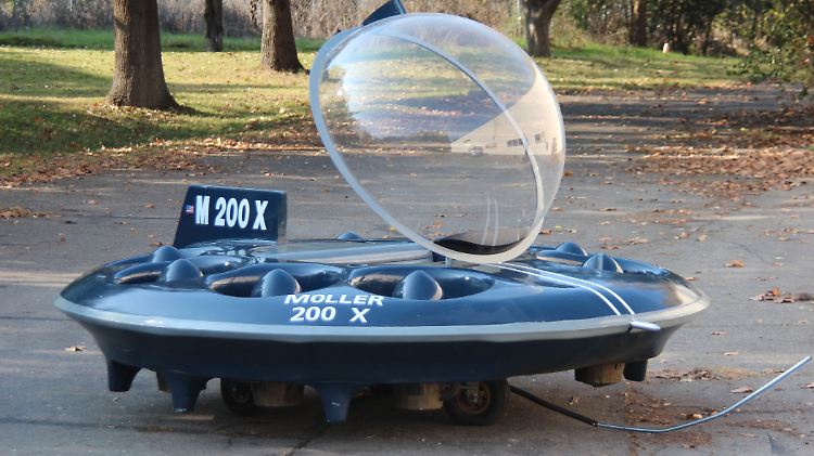 Nicht nur das Innenleben der Skycars erinnert an eine alte Science-Fiction-Serie.