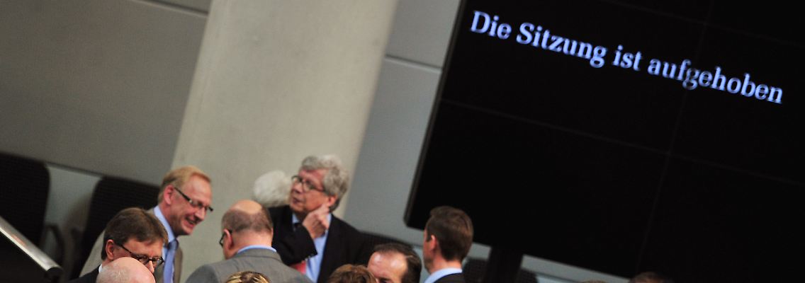 Große Aufregung bei den Abgeordneten der Unionsfraktion.