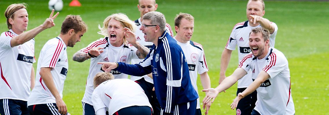 Immer für eine Überraschung gut: Die Mannschaft von Morten Olsen zeigt sich entspannt im Training.