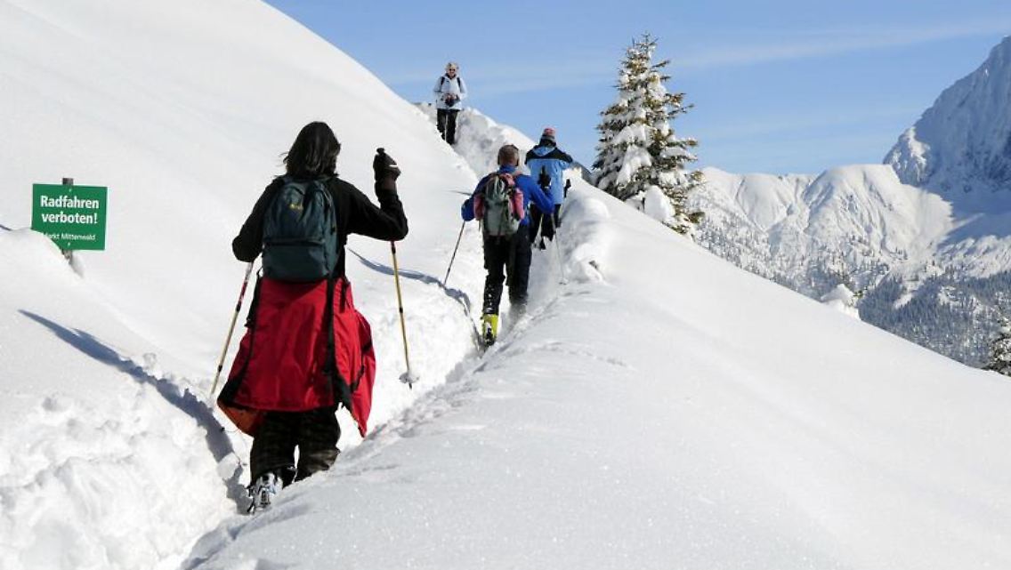 Lawinenwarndienste schätzen das Risiko derzeit als "erheblich" ein.