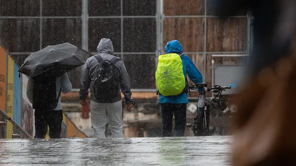 Erneut-warnt-der-Deutsche-Wetterdienst-vor-Starkregen