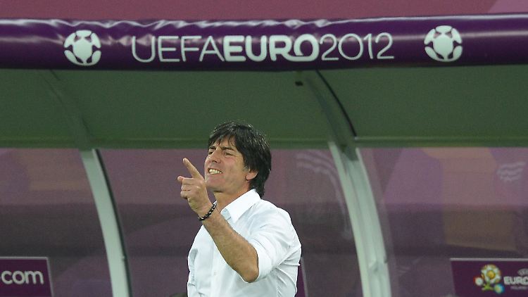 Sieht sogar noch Luft nach oben: Bundestrainer Löw.