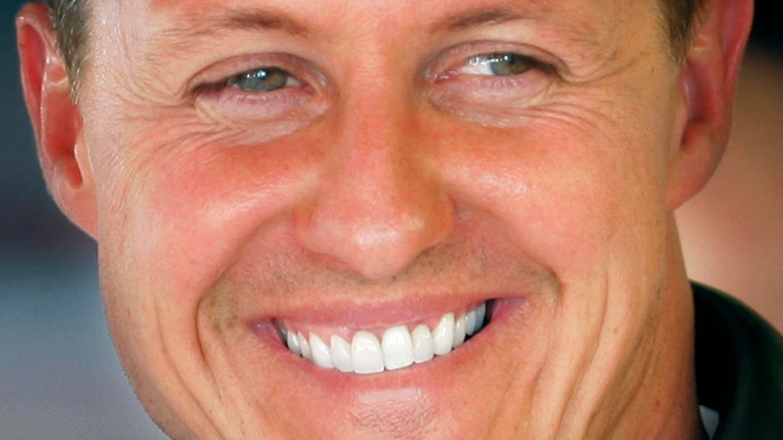 Da freut er sich: Michael Schumacher.