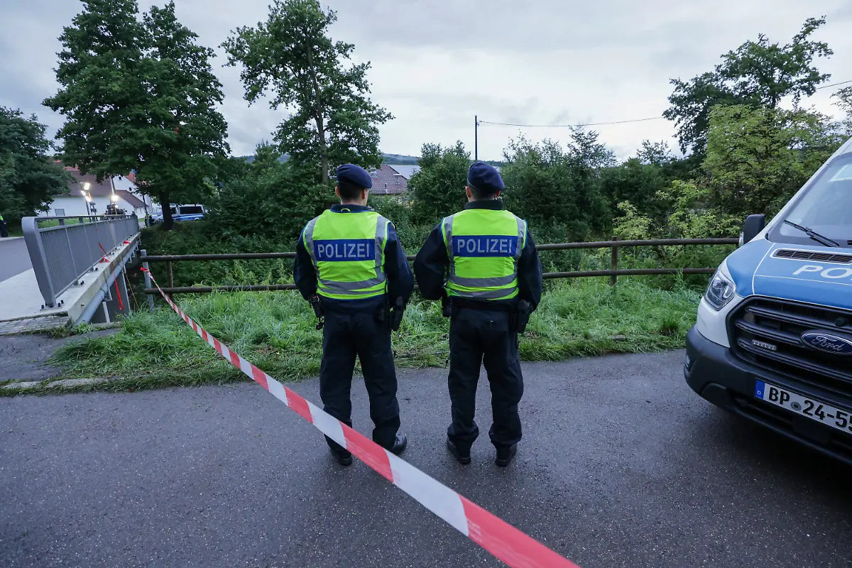 98e0f058faa9f2ca4f9a87588df9793b