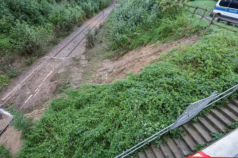 568d02608446baac2c54759a7af36f9f