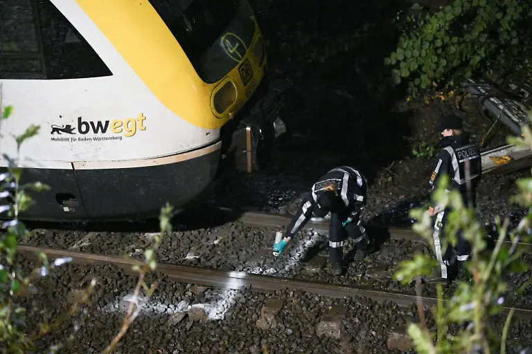 a5f464063d6f4d35865ec99f0fa71734