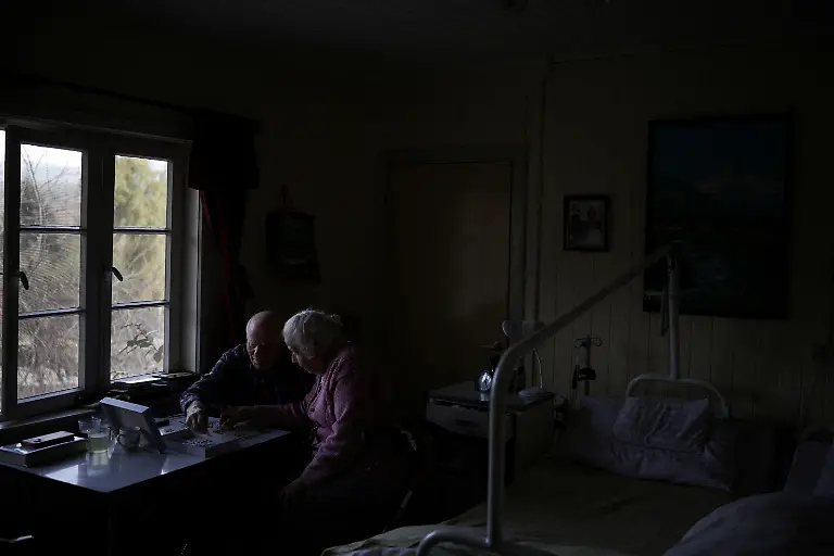 2025-07-23T200524Z-3895555198-MRPRC2XPFAFFI4D-RTRMADP-3-CHILE-RIGHTS-COLONIA-DIGNIDAD