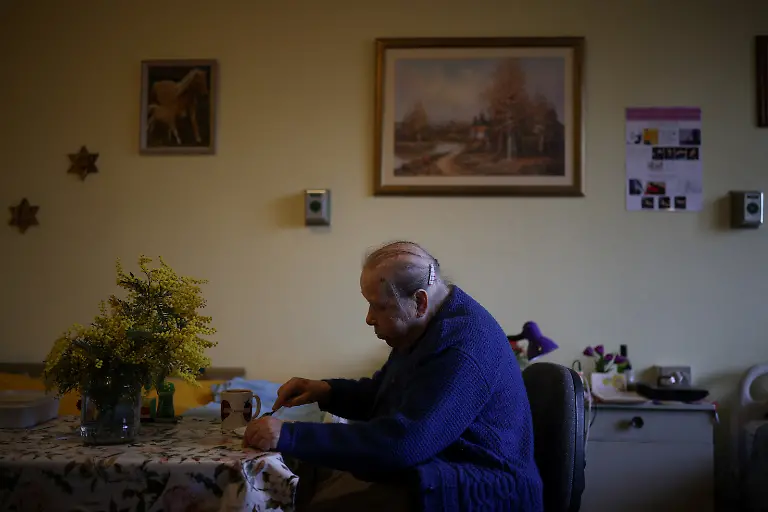 2025-07-23T200524Z-3895555198-MRPRC2XPFARVC5P-RTRMADP-3-CHILE-RIGHTS-COLONIA-DIGNIDAD