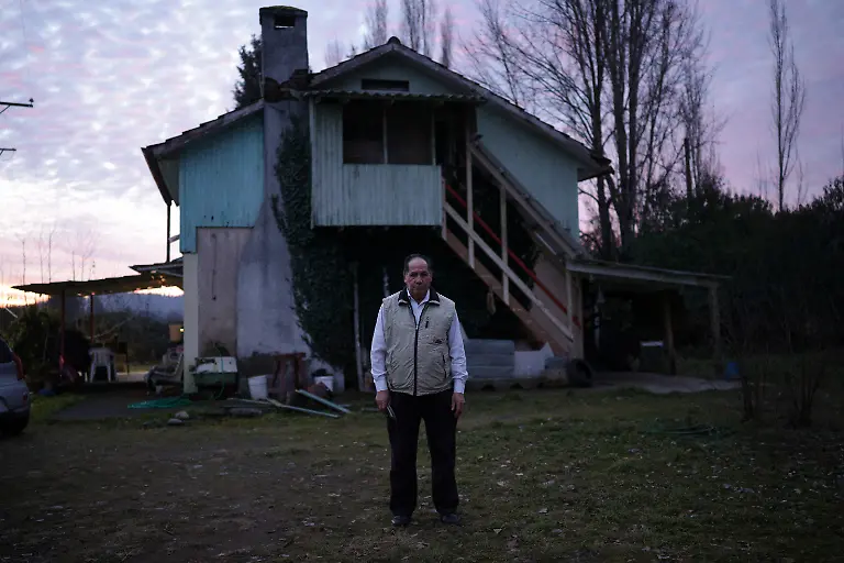 2025-07-23T200524Z-3895555198-MRPRC2NQFA5S8ZK-RTRMADP-3-CHILE-RIGHTS-COLONIA-DIGNIDAD